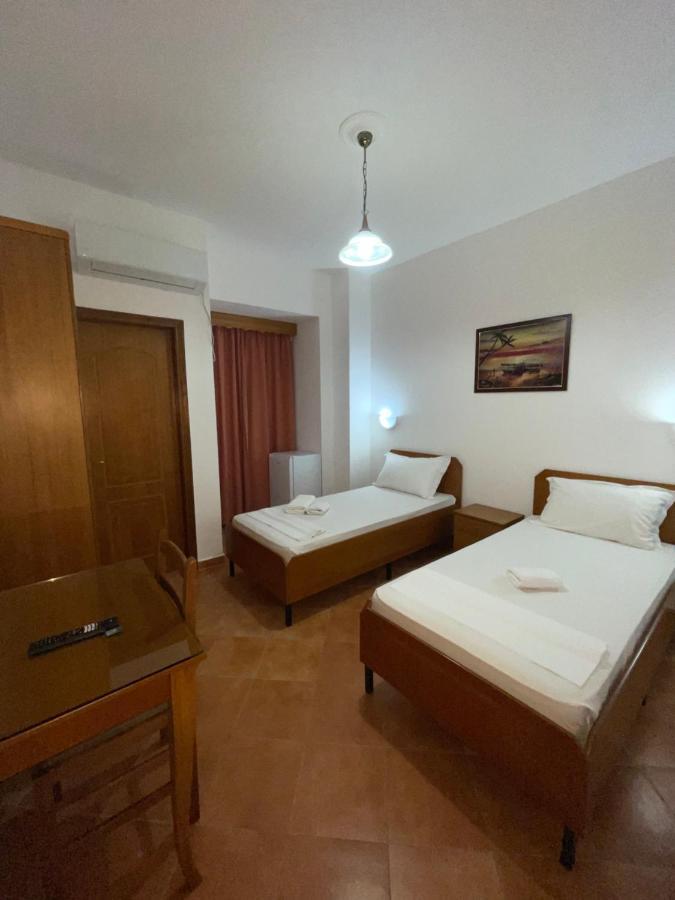 Hotel Rai Sarande Exterior photo
