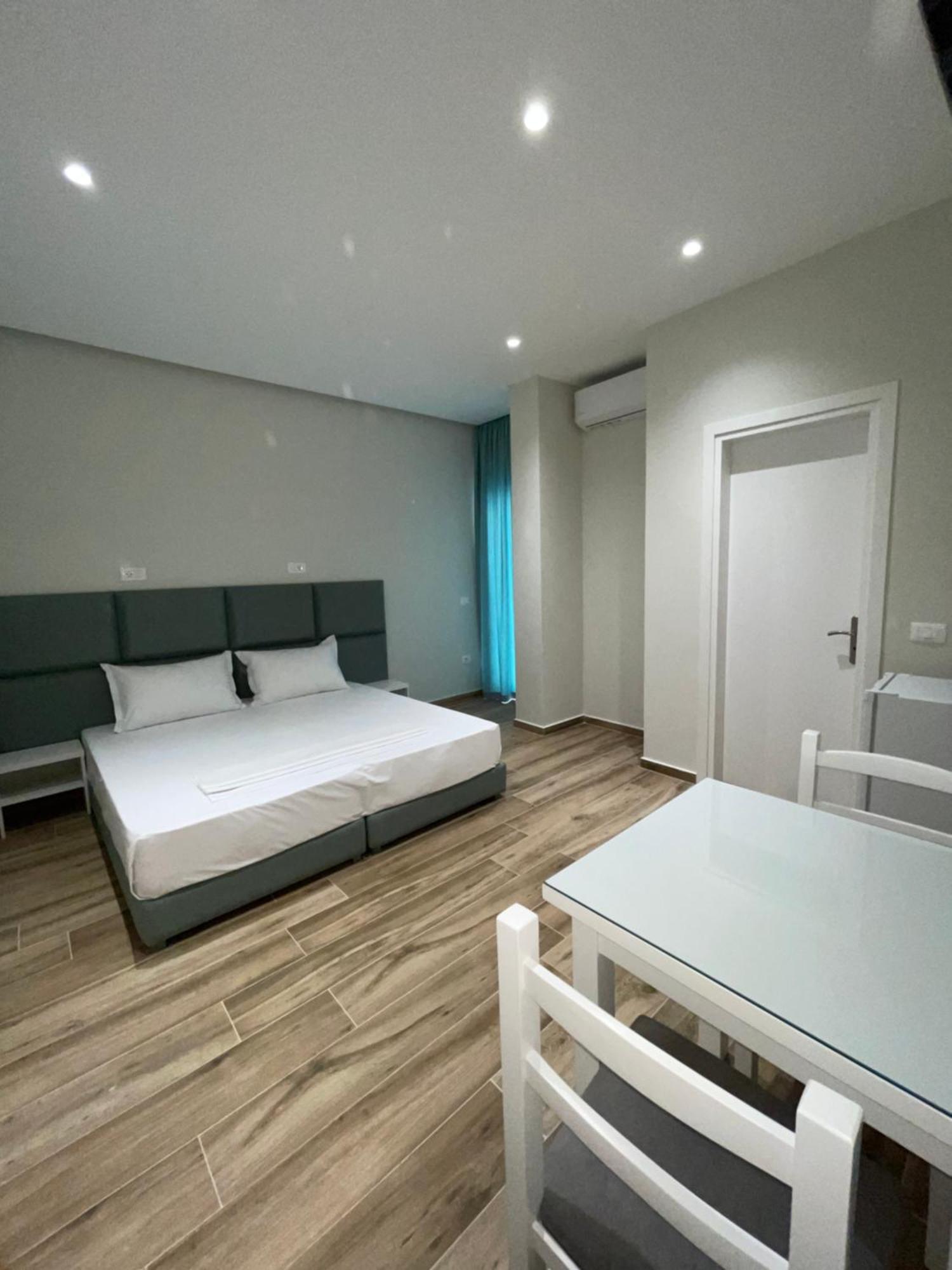 Hotel Rai Sarande Exterior photo